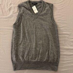 NWT Merino Wool Express Design Studio Grey Vest Size Small
